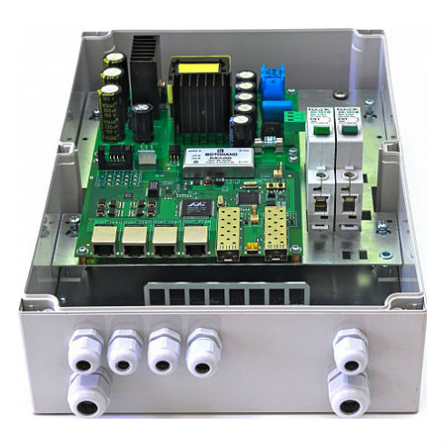 TFortis PSW-2G+ PoE коммутатор