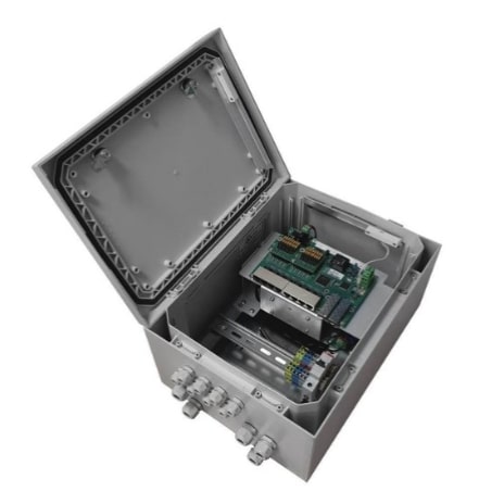 TFortis PSW-2G8F+Box PoE коммутатор